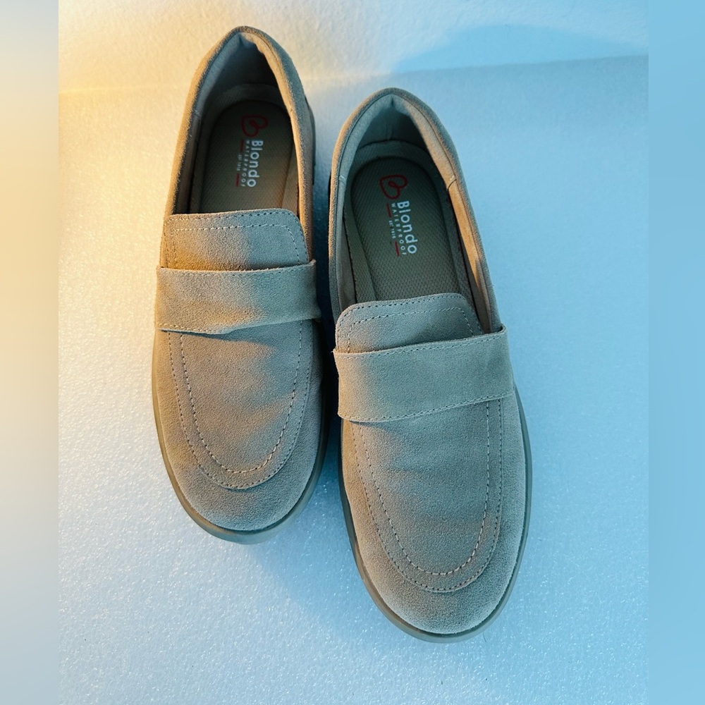Blondo Frey Shoes Slip On Loafers Tan Suede Waterproof Women’s Size 8.5